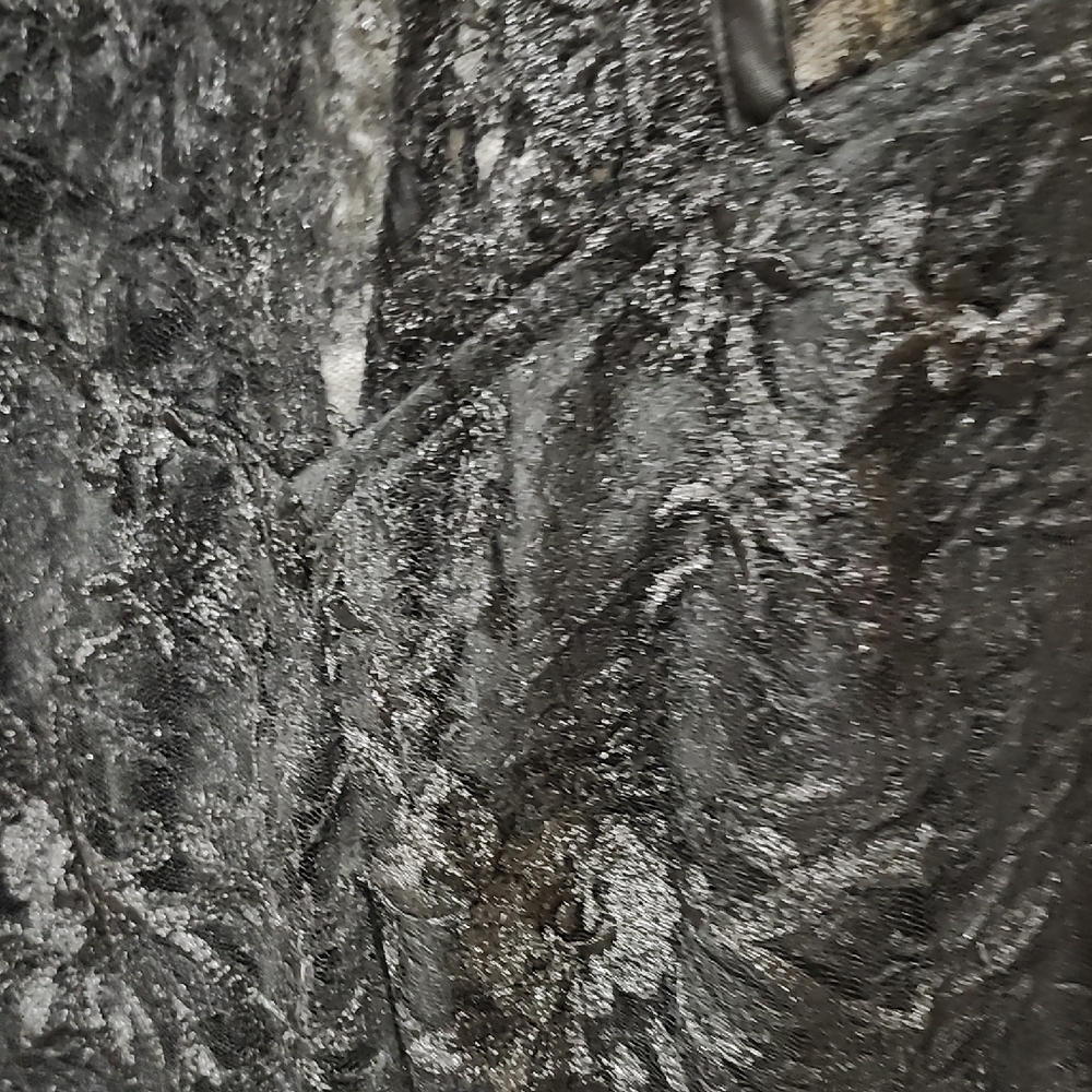 Elegant Black Mini Dress - Picture 14 of 16